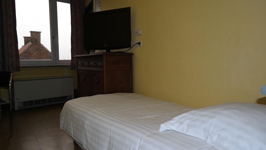 De Bonte Os Hotel & Tower Roulers Chambre photo